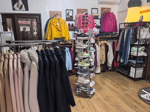 Nikole Multibrand Shop