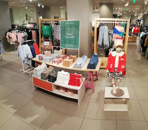 H&M