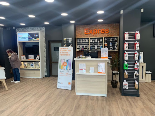 Orange store